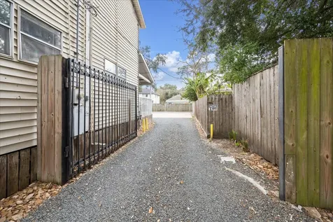 240 W 23rd Street Houston TX 77008