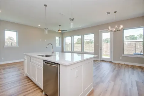 1204 Kiefer Hill Way Houston TX 77043