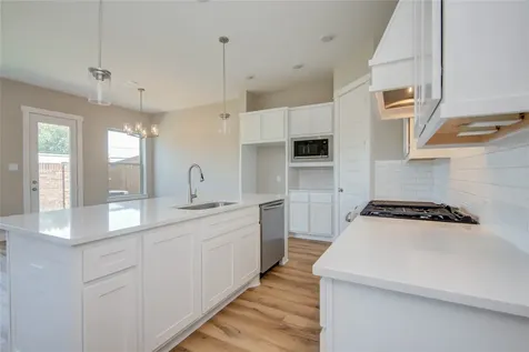 1204 Kiefer Hill Way Houston TX 77043