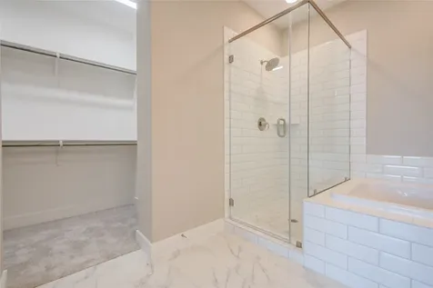 1204 Kiefer Hill Way Houston TX 77043