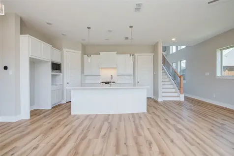 1204 Kiefer Hill Way Houston TX 77043