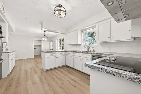 10602 Longmont Drive Houston TX 77042