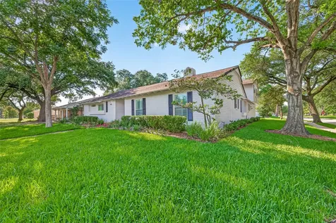 10602 Longmont Drive Houston TX 77042