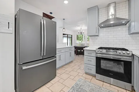 2003 Hidden Creek Drive Houston TX 77339