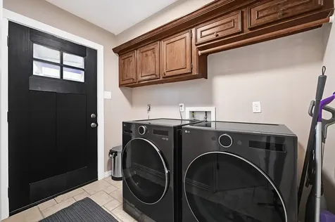 2003 Hidden Creek Drive Houston TX 77339