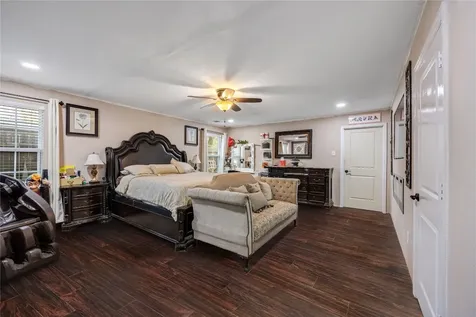922 Gilpin Street Houston TX 77034