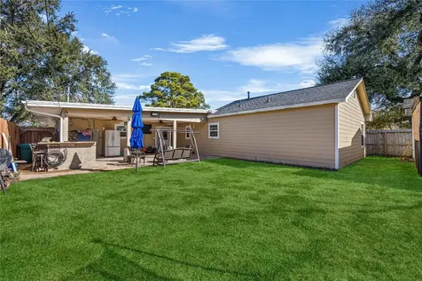 922 Gilpin Street Houston TX 77034