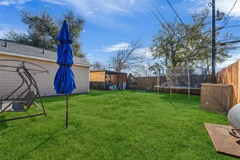 922 Gilpin Street Houston TX 77034
