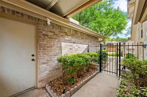 1026 Oyster Bay Drive Sugar Land TX 77478