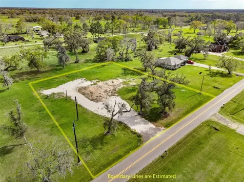 5718 County Road 707 Brazoria TX 77422