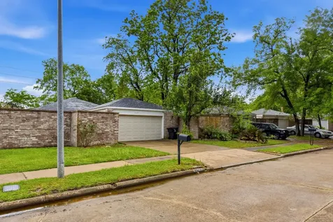 16235 Olive Glen Drive Houston TX 77082