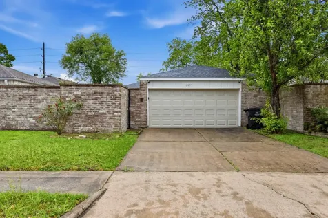 16235 Olive Glen Drive Houston TX 77082