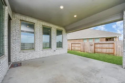 4707 Stoney Terrace Trail Baytown TX 77521