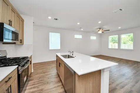 2034 Olivos Street Missouri City TX 77459