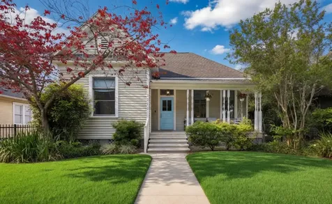 2211 Harvard Street Houston TX 77008