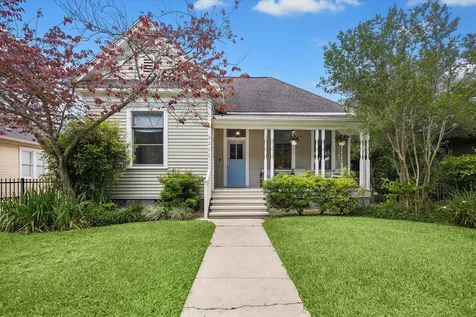 2211 Harvard Street Houston TX 77008