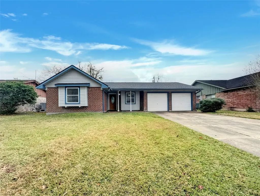 2103 Williamsburg Court N League City TX 77573