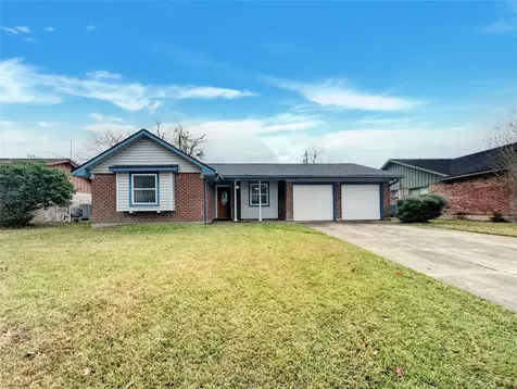 2103 Williamsburg Court N League City TX 77573