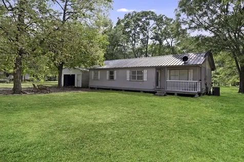 1101 Cr 3802 Cleveland TX 77328