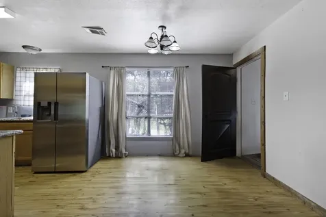 1101 Cr 3802 Cleveland TX 77328