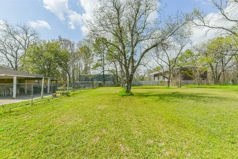 00 Queensland Street Houston TX 77028