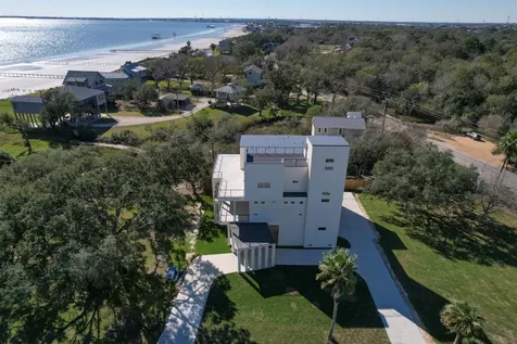 637 Bay Vista Drive Seabrook TX 77586