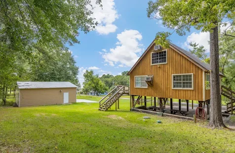 161 White Oak Street Point Blank TX 77364