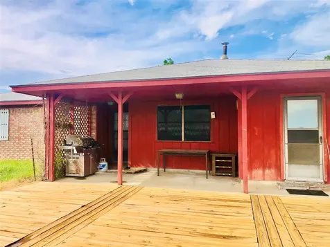 923 County Road 138 Cameron TX 76520