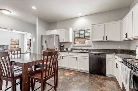 3122 Molly Drive Huntsville TX 77340