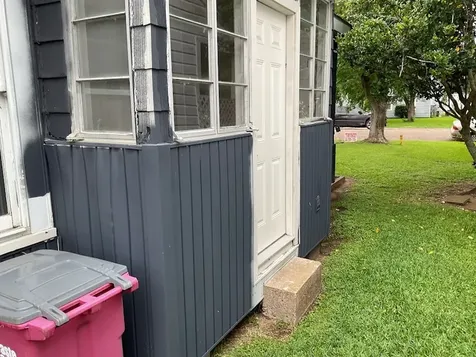 1311 W 6th Street Freeport TX 77541