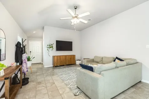 108 Cullen Street Angleton TX 77515