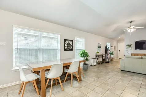 108 Cullen Street Angleton TX 77515