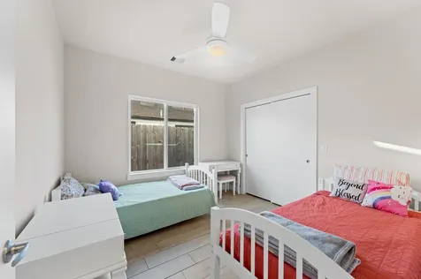 4904 Noble Street Houston TX 77020