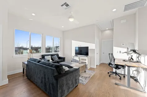 4904 Noble Street Houston TX 77020
