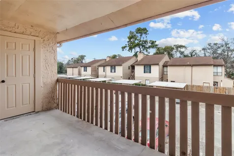 5001 Lamonte Lane 105 Houston TX 77092
