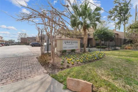 5001 Lamonte Lane 105 Houston TX 77092