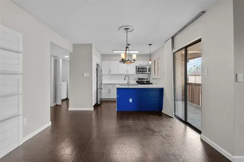 5001 Lamonte Lane 105 Houston TX 77092