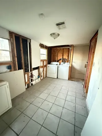 9117 Brandon Street Houston TX 77051