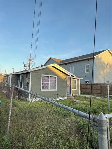 9117 Brandon Street Houston TX 77051