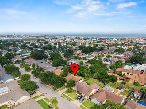 7009 Youpon Drive Galveston TX 77551