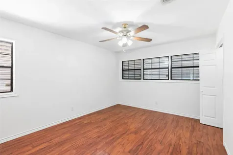 7009 Youpon Drive Galveston TX 77551