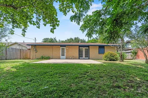 7009 Youpon Drive Galveston TX 77551