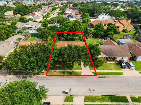 7009 Youpon Drive Galveston TX 77551