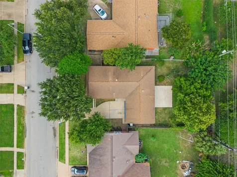 7009 Youpon Drive Galveston TX 77551
