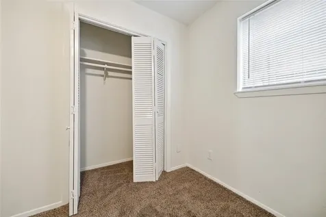 513 Ridge 2 Houston TX 77009