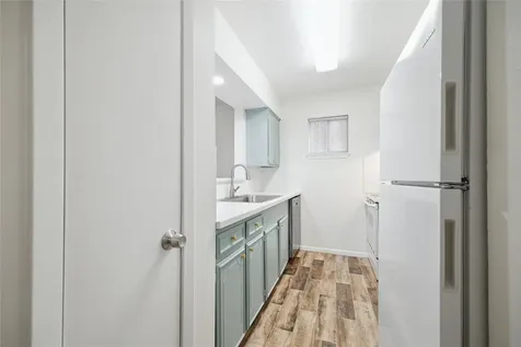 513 Ridge 2 Houston TX 77009