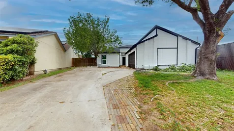 7415 Alcomita Drive Houston TX 77083