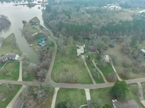 26 Lakeview Drive Huntsville TX 77320