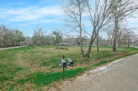 26 Lakeview Drive Huntsville TX 77320