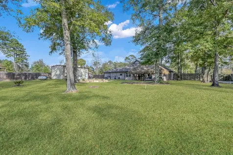 11486 Oak Springs Drive Willis TX 77378